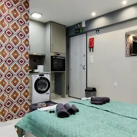 Modern Cozy Vergian Studio 2 Min From The Beach Agioi Theodoroi Exterior photo