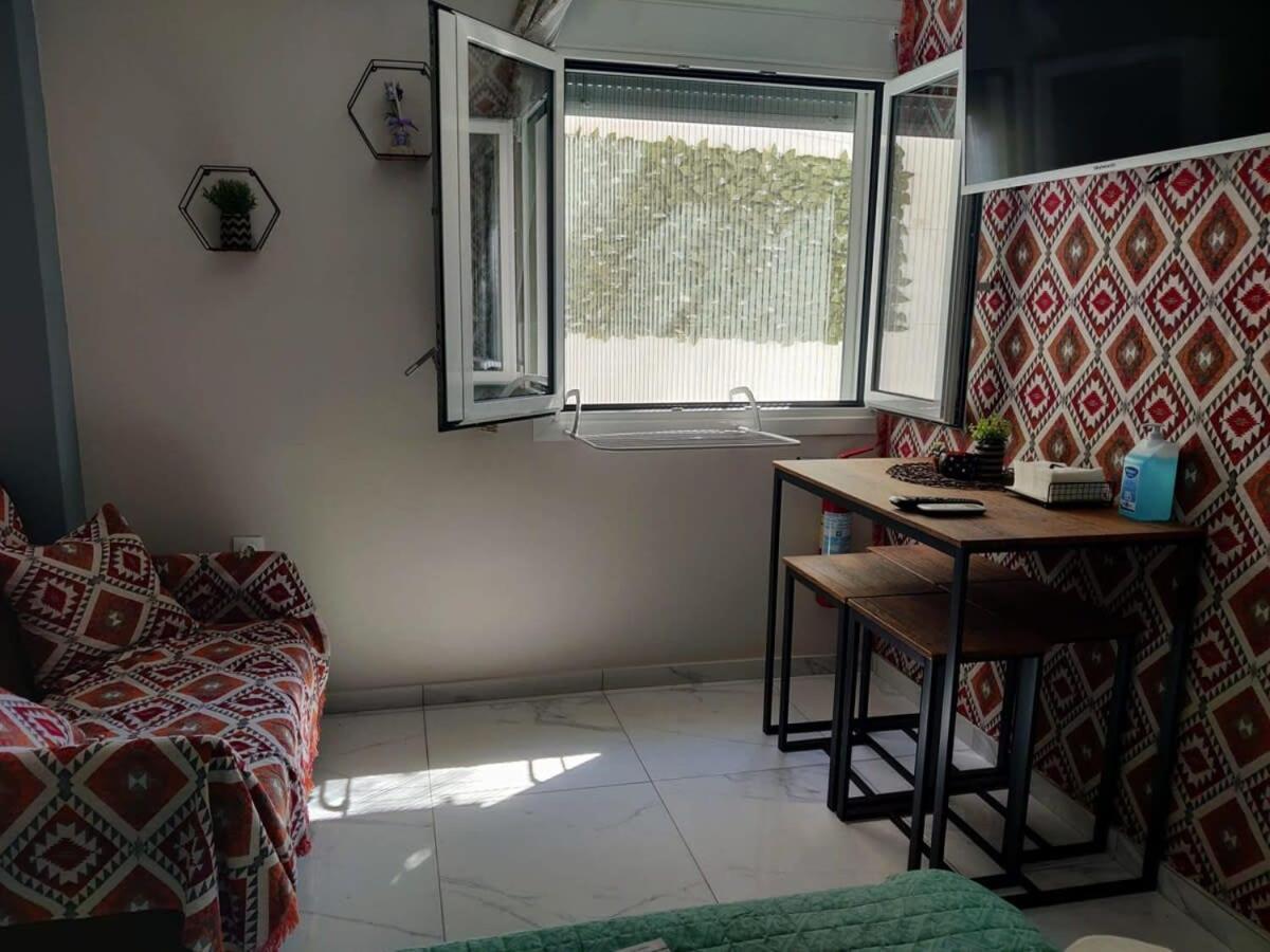 Modern Cozy Vergian 2 Min From The Apartment